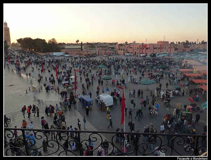 Vistas desde el Cafe Glacier el Fna Marrakech atardecer